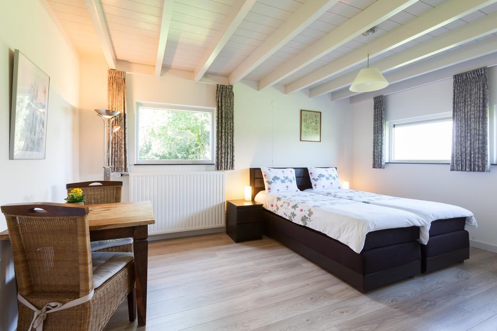 B&B Den Achterhof 우덴 객실 사진